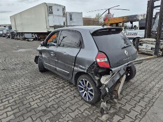 Renault Twingo 1.0 SCe picture 2