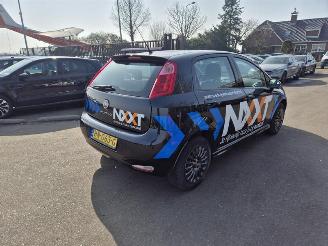 Schadeauto Fiat Punto 1.3 JTD 2015/11