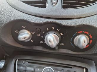 Renault Twingo 1.6 16v picture 6