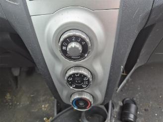 Toyota Yaris 1.3 picture 6