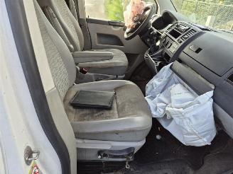 Volkswagen Transporter 2.0 TDi picture 8
