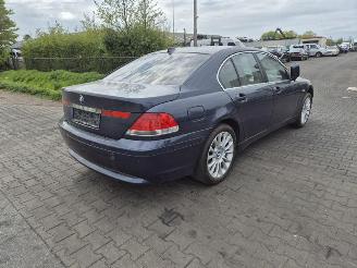 Salvage car BMW 7-serie 735 i 2006/1
