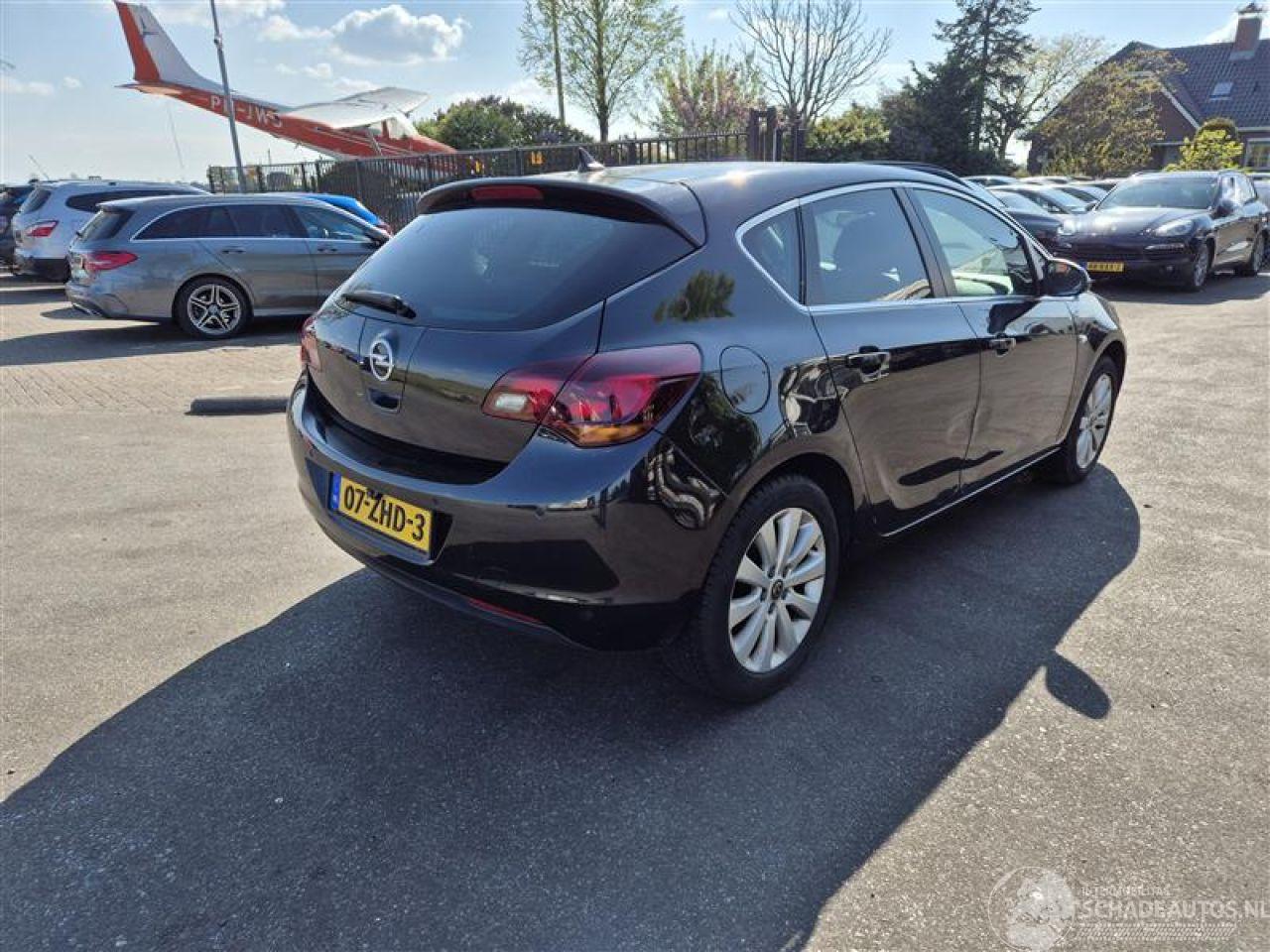 Opel Astra 1.7  CDTi