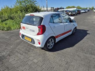 Salvage car Kia Picanto 1.0 12v 2022/9