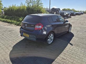 Salvage car BMW 1-serie 120i 2006/1