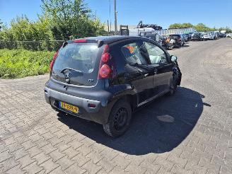 Salvage car Peugeot 107 1.0 12v 2012/9