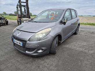 Renault Scenic 1.5 DCi picture 3
