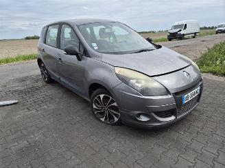 Renault Scenic 1.5 DCi picture 4