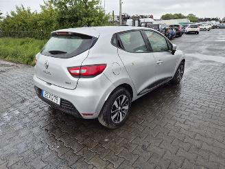 Salvage car Renault Clio 1.5 dCi 2017/1
