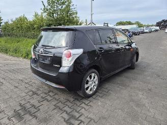 Salvage car Toyota Verso 2.2 D cat 2013/1