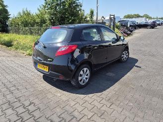 disassembly passenger cars Mazda 2 1.3 2011/11
