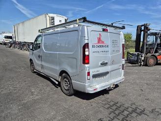 Opel Vivaro 1.6 CDTi picture 2