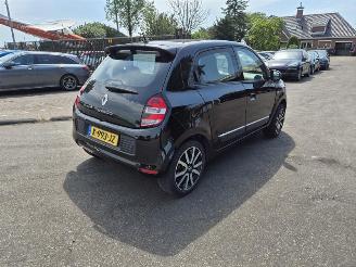 uszkodzony samochody osobowe Renault Twingo 0.9 TCe 90 2015/9