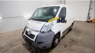 Coche siniestrado Peugeot Boxer Boxer (U9), Van, 2006 3.0 HDi 160 Euro 4 2011/1