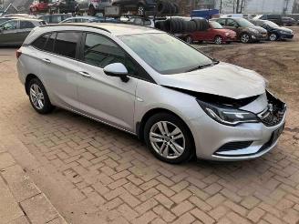 Vrakbiler auto Opel Astra Astra K Sports Tourer, Combi, 2015 / 2022 1.6 CDTI 110 16V 2017