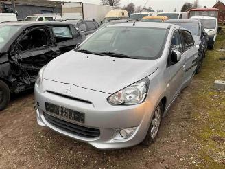 Coche siniestrado Mitsubishi Space-star Space Star (A0), Hatchback, 2012 1.0 12V 2013/8