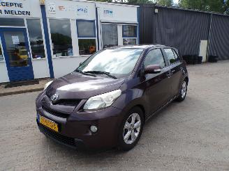 damaged passenger cars Toyota Urban Cruiser 1.3VVT-i Comfort 2009/10