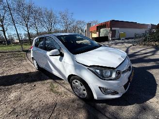 Hyundai I-20 74 kW (101 PK) 1396 cc. picture 7