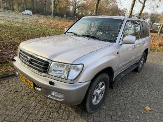  Toyota Landcruiser-100  2002/1