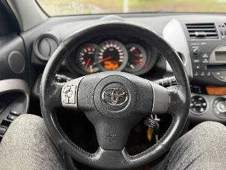 Toyota Rav-4  picture 18