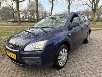 skadebil auto Ford Focus  2006/1