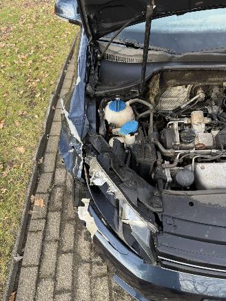 Volkswagen Golf  picture 16