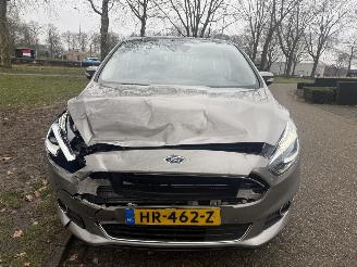 Ford S-Max  picture 8