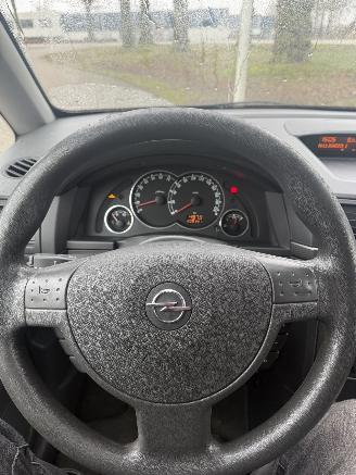 Opel Meriva  picture 12