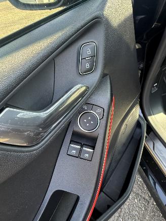 Ford Fiesta  picture 14