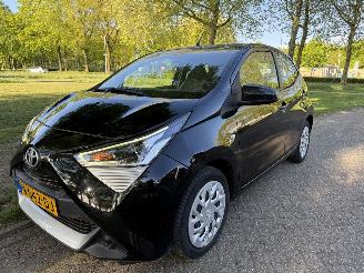 Voiture accidenté Toyota Aygo  2021/1