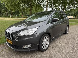 Voiture accidenté Ford Grand C-Max  2017/5