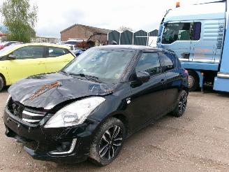 krockskadad bil auto Suzuki Swift 1.3 D Grand Luxe 5DRS 2016/2