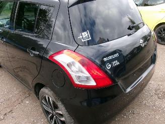 Suzuki Swift 1.3 D Grand Luxe 5DRS picture 19