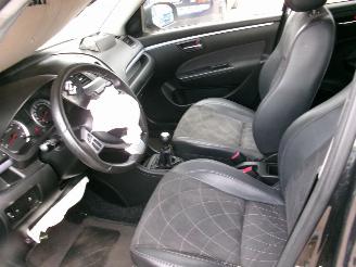 Suzuki Swift 1.3 D Grand Luxe 5DRS picture 22