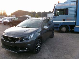 Coche accidentado Peugeot 2008 1.2 Crossway 2017/10