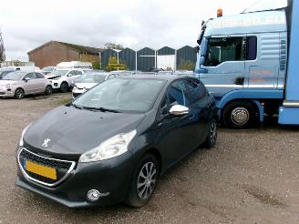  Peugeot 208 1.2 Allure 5 Drs 2013/9
