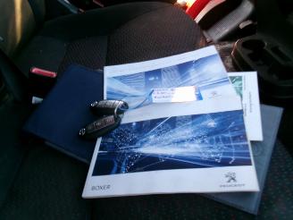 Peugeot Boxer 2.0 HDI Hoog-Comfort picture 23