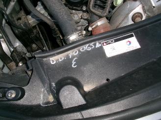 Peugeot 2008 1.2 Allure picture 27