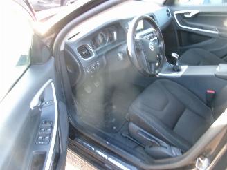 Volvo V-60 2.0 D - Kinetic picture 16