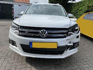 Volkswagen Tiguan 4Motion 1.4 TSi Sport&Style R-line Edition.pano/leer picture 6