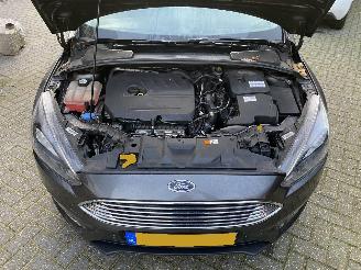 Ford Focus 1.5 Automaat Kombi motor probleem picture 9