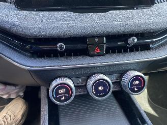 Skoda Superb Mild Hybrid 1.5 TSi MHEV Business Edition Automaat Kombi picture 11