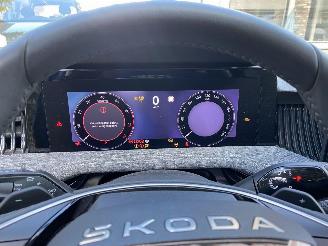 Skoda Superb Mild Hybrid 1.5 TSi MHEV Business Edition Automaat Kombi picture 17