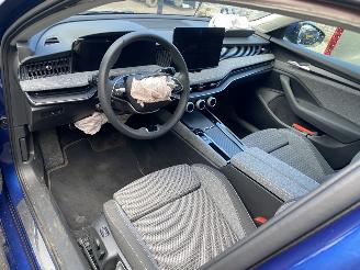 Skoda Superb Mild Hybrid 1.5 TSi MHEV Business Edition Automaat Kombi picture 44