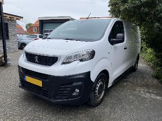  Peugeot Expert Carrier Koeling 1.5 BlueHDi 100 Standard Pro met motorschade 2021/9