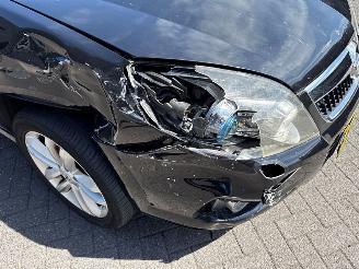 Opel Vectra 2.2 16V Sedan 4Dr Benzine 2.198cc 108kW (147pk) FWD picture 23