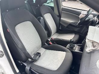 Seat Ibiza ST 1.2 TSI Combi/o  Benzine 1.197cc 63kW (86pk) FWD picture 11