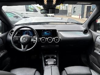 Mercedes B-klasse 1.3 B-180 Turbo 16V Hatchback  Benzine 1.332cc 100kW (136pk) FWD picture 12