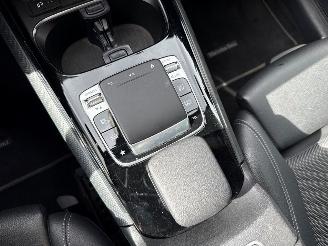 Mercedes B-klasse 1.3 B-180 Turbo 16V Hatchback  Benzine 1.332cc 100kW (136pk) FWD picture 18