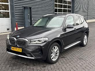 krockskadad bil auto BMW X3 xDrive 20i 2.0 TwinPower 16V Mild Hybrid SUV  Elektrisch Benzine 1.998cc 135kW (184pk) 4x4 2022/7